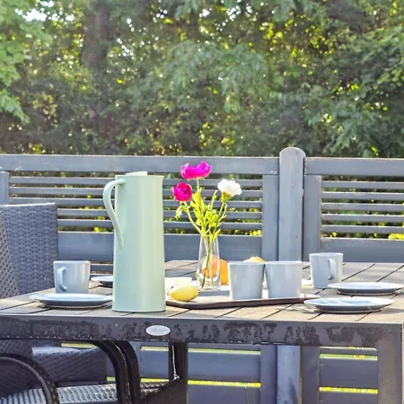 Arwin - 200m From The Sea By Interhome